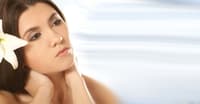 YAŞLILIK BELİRTİLERİNE BİTKİSEL PEELİNG VURUŞU! – BİTKİSEL PEELİNG
