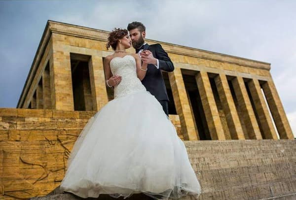 Çağdaş Ergün Saç Tasarım - Kuaför - 32. Fotoğraf Çağdaş Ergün Saç Tasarım - Kuaför - 32. Fotoğraf