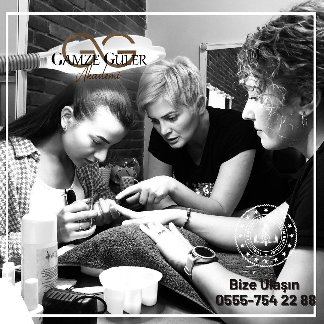 Gamze Güler Güzellik Merkezi - Ankara Dudak Üstü Bakımı - 3. Fotoğraf