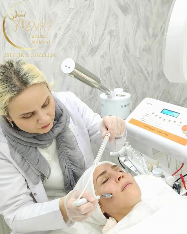 Fidan Kalıcı Makyaj Estetik Güzellik - 10. Fotoğraf Fidan Kalıcı Makyaj Estetik Güzellik - 10. Fotoğraf